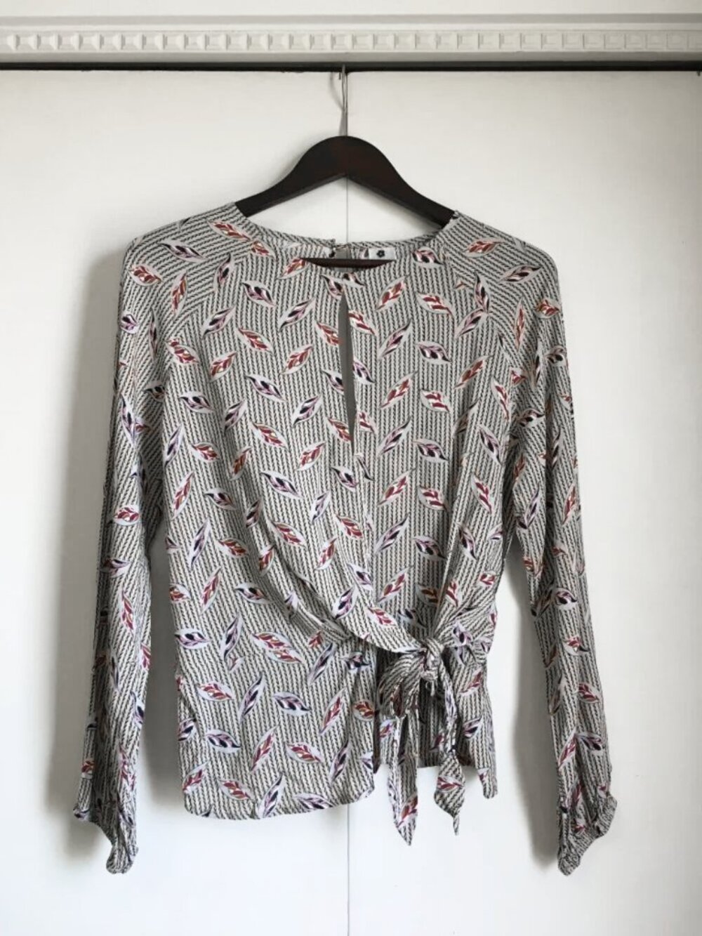Retro Disco 70s Paisley 100% Rayon Asymmetrical Tie Waist Plunging V-neck Top L
